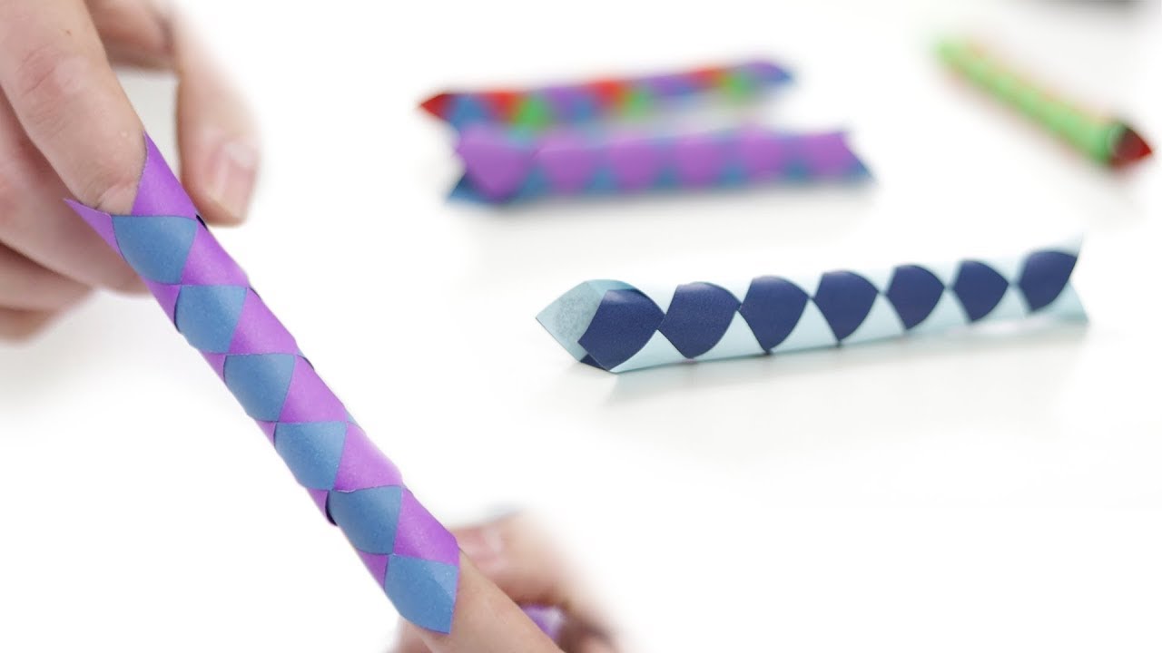 how do chinese finger traps work